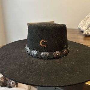 Charlie Black hat